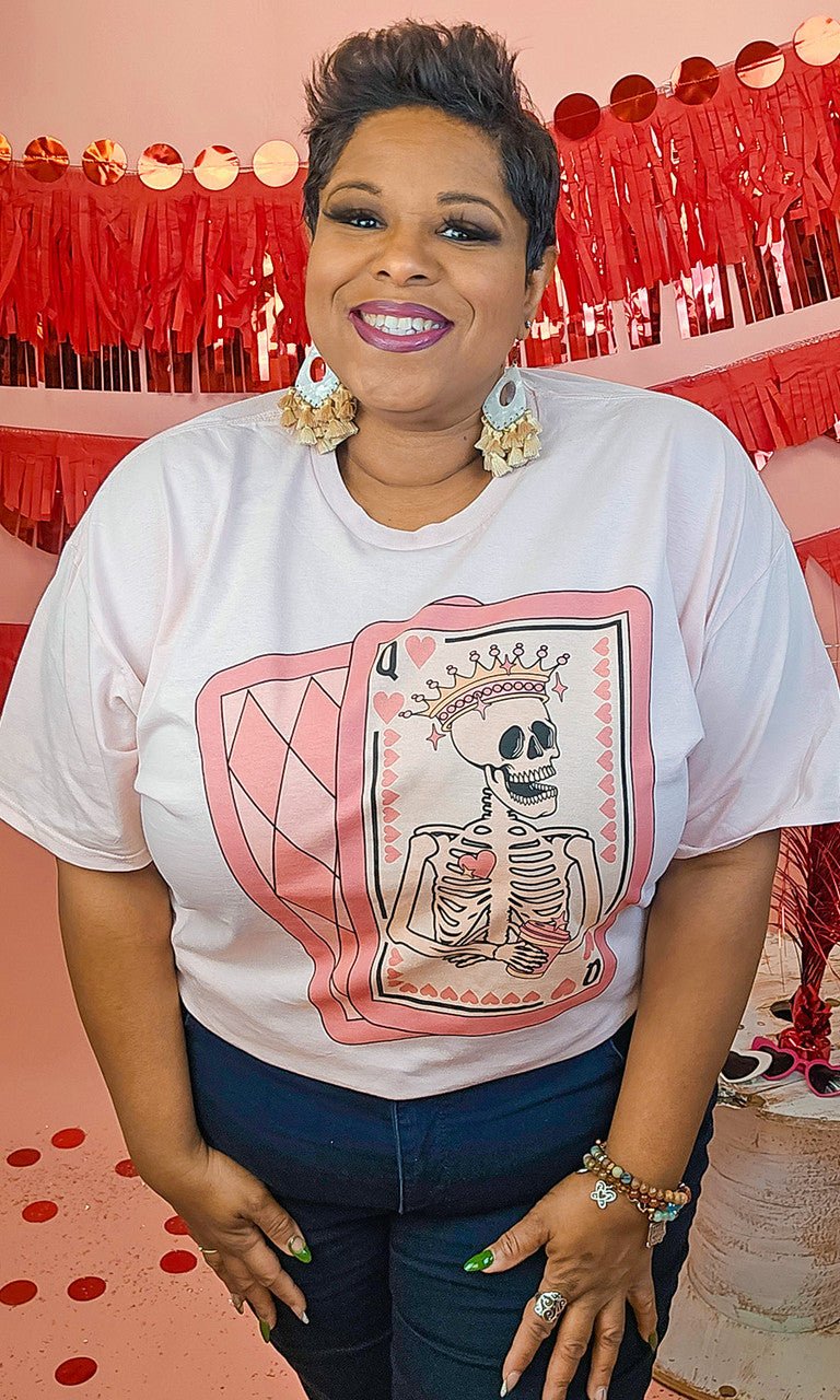 Queen of Hearts Graphic T-Shirt - Image 2