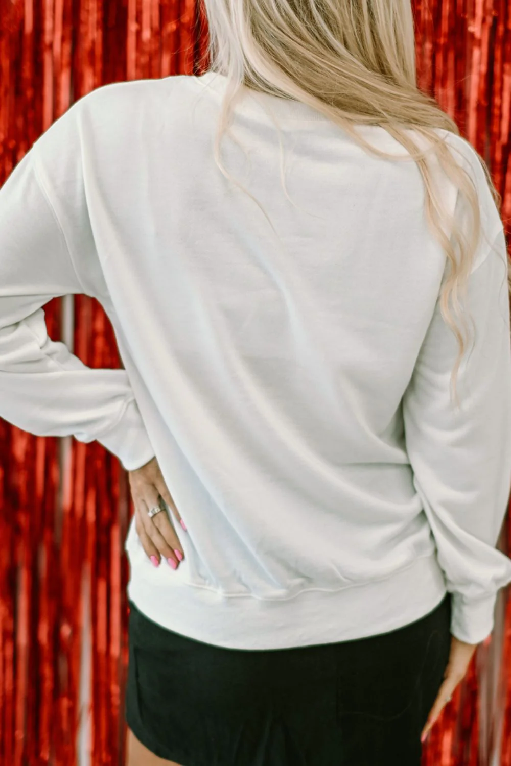 Valentine’s Day XOXO Glitter Round Neck Sweatshirt - Image 4
